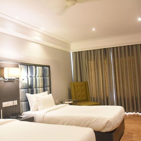 Hotel Accord Premier Raigarh Extérieur photo