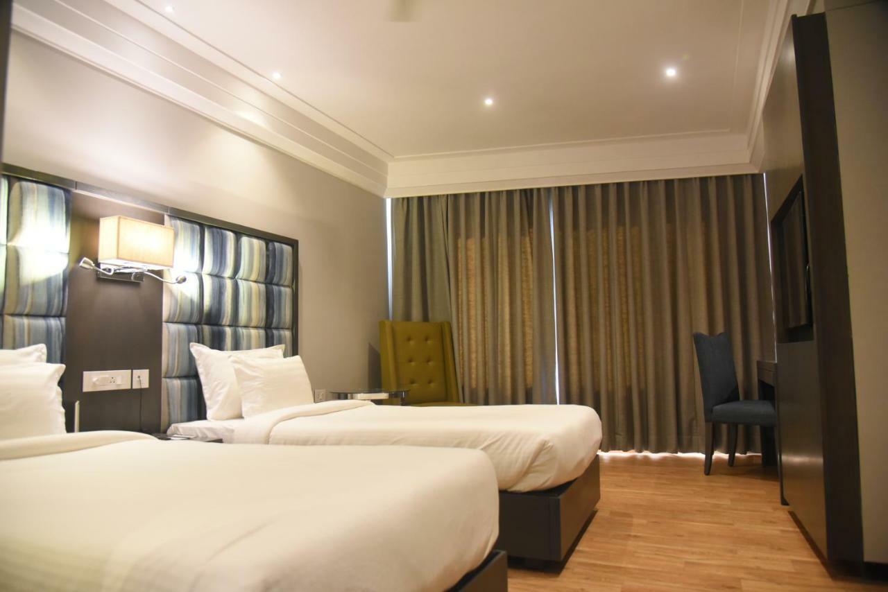 Hotel Accord Premier Raigarh Extérieur photo